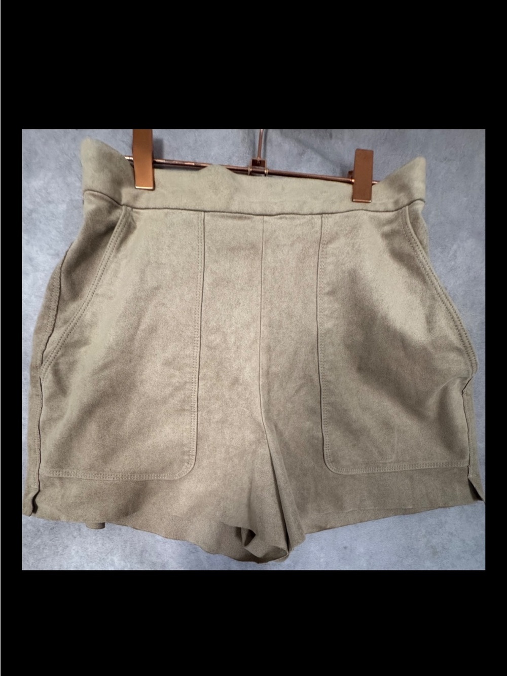 Aritzia Wilfred Bossier Faux Suede Tan Shorts Cowgirl Festival  size S